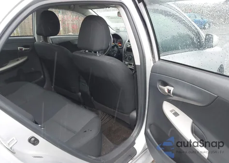 2010 Toyota Corolla S из США, поврежденный, VIN 2T1BU4EE6AC468332